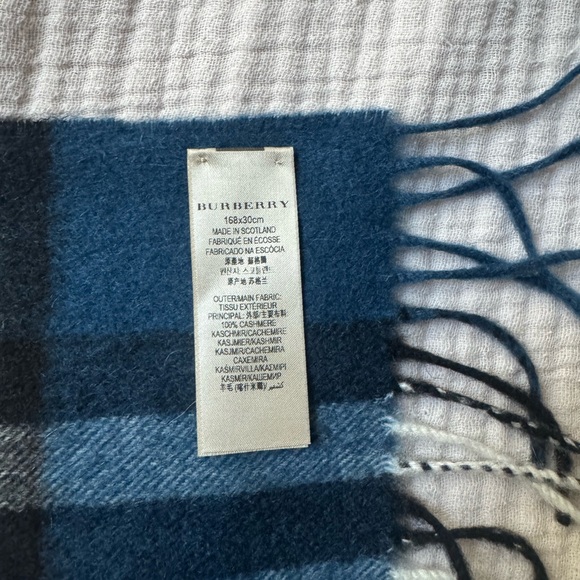 Burberry Cashmere Scarf - Picture 3 of 5